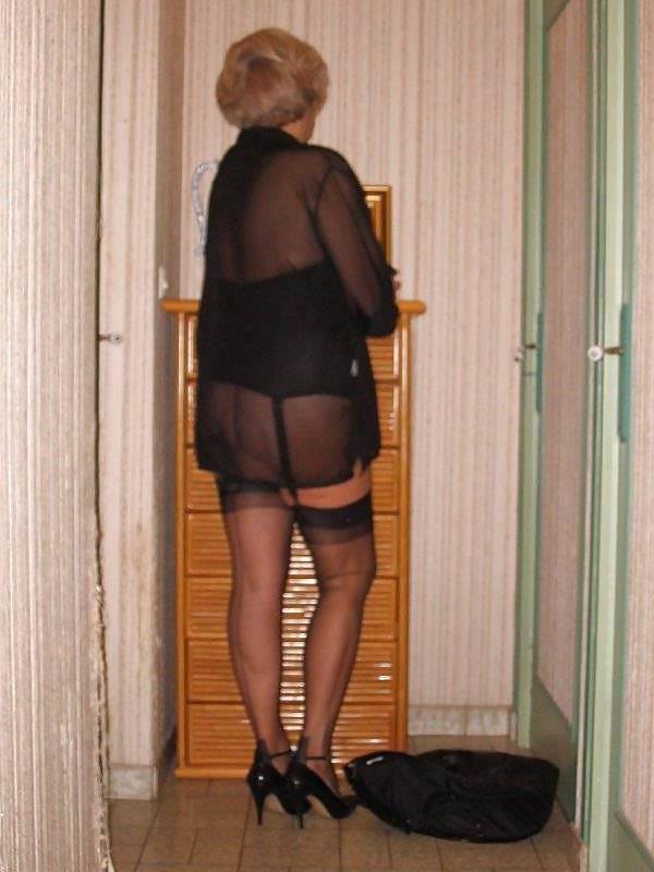 25P Mature Beauty - Annick 67