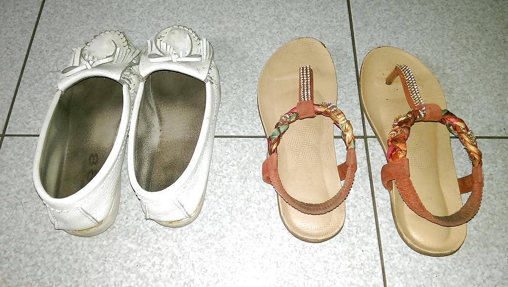 6P Borrowed snadal and flat from my roommate