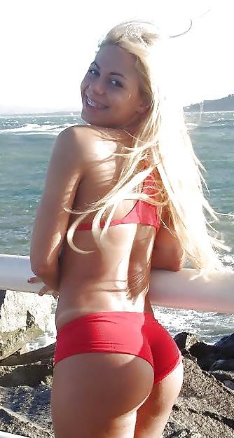 25P Sexiest ass contest