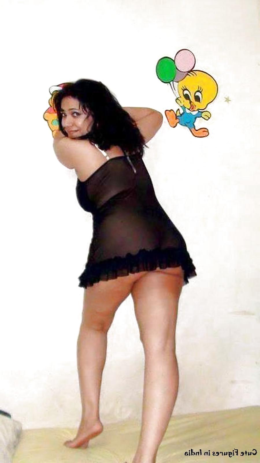 25P Irresistable desi ass
