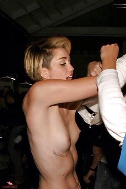 7P Celeb oops