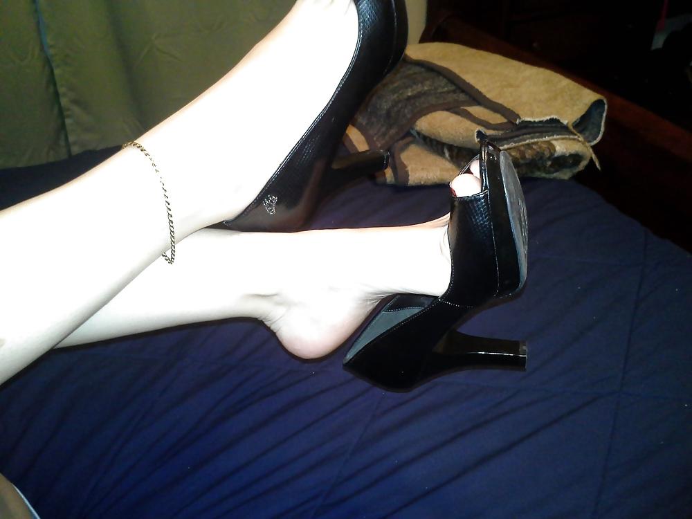 25P Foot fetish gallery 3