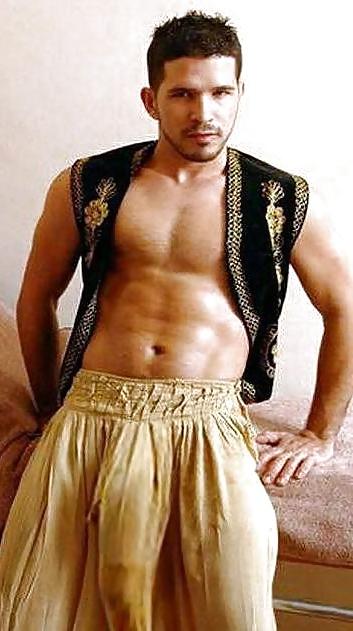 25P Huge Moroccan Cocks Of Moroccan Boys