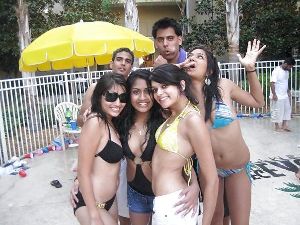 6P Sexy desi girls