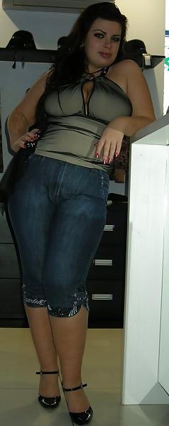 11P Busty Russian Woman 1721