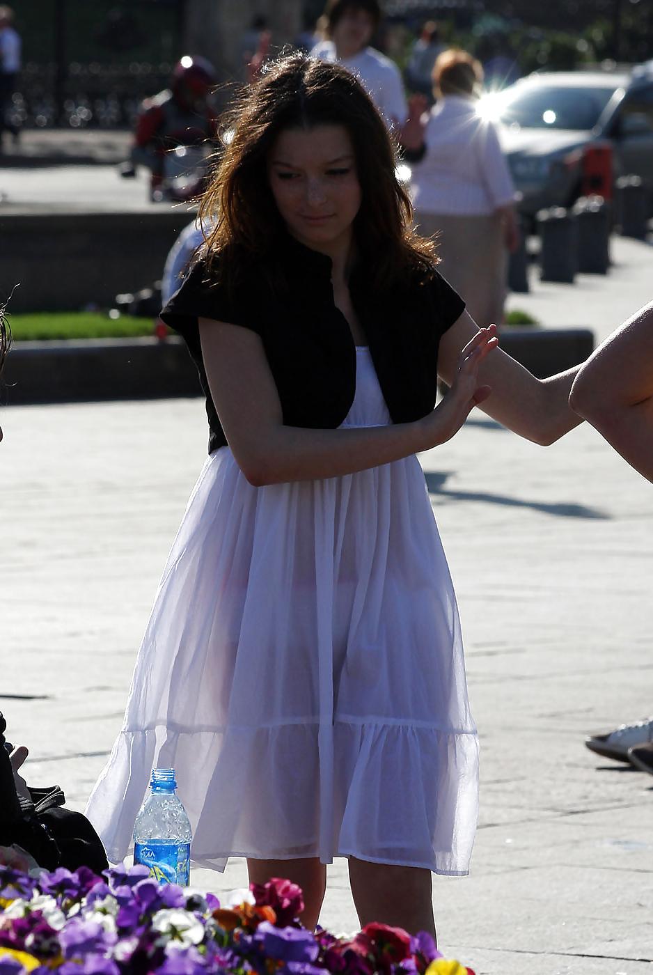 25P Public see through