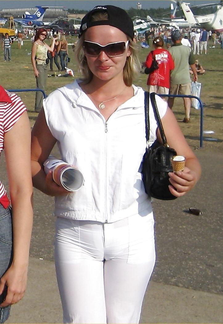 25P Public see through