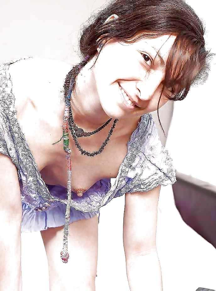 20P Downblouse & Nipple Slip 6