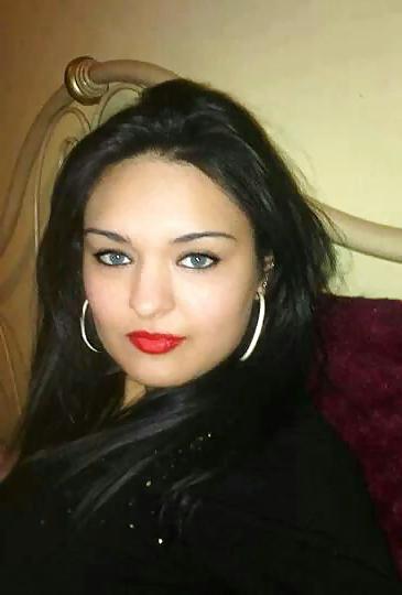 25P Desi Nude and Non Nude