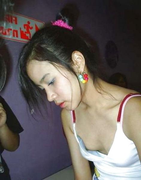 25P Beautiful Downblouse Babes 7 by TROC