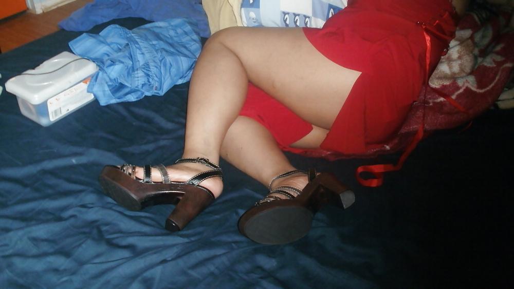9P Pinay Phoot Phetish 2 or Filipina Foot Fetish revisited.