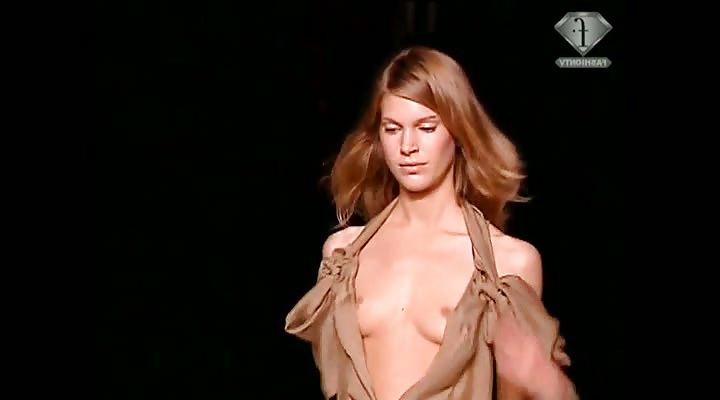 17P Catwalk oops