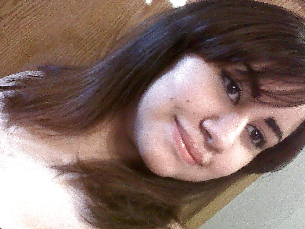25P Arab Woman 220