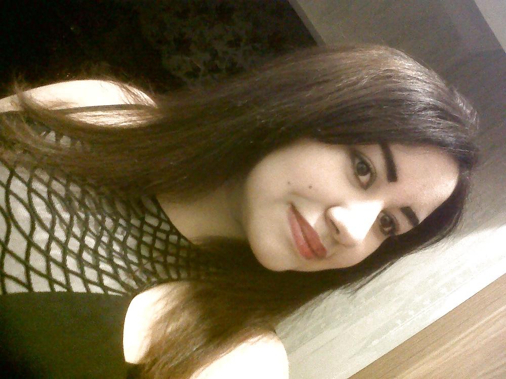 25P Arab Woman 220