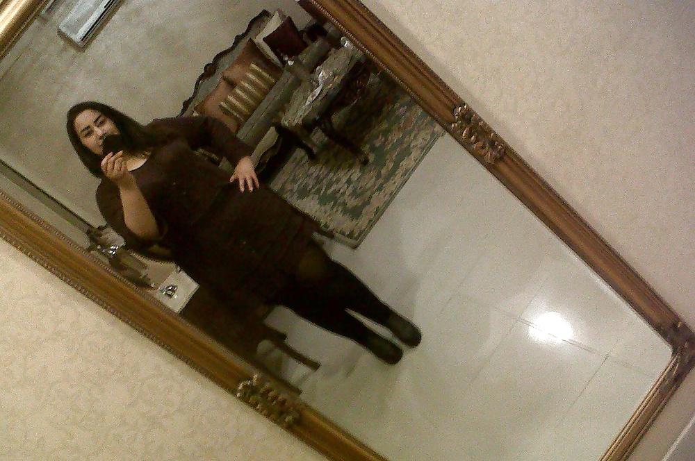 25P Arab Woman 220