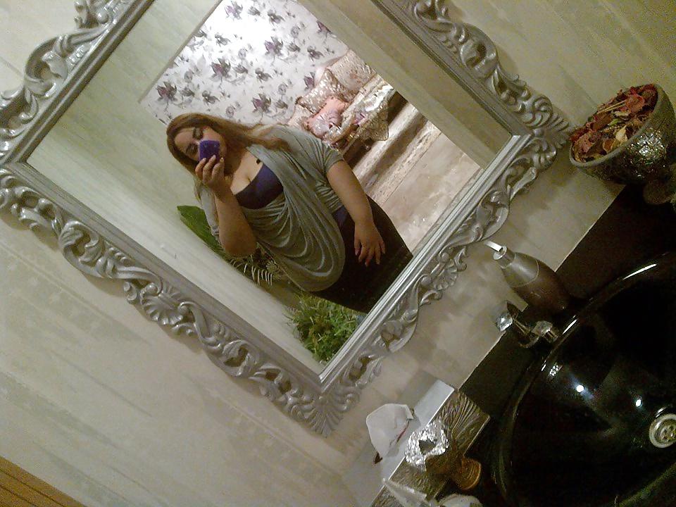 25P Arab Woman 220