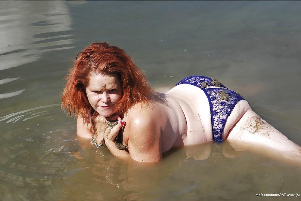 20P Old woman by the sea