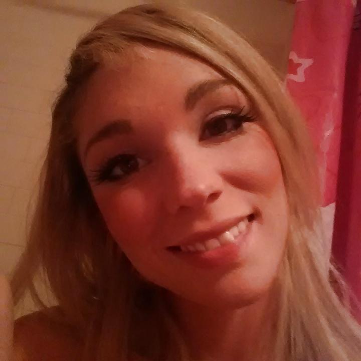 25P 24 year old slut from Escanaba, Michigan