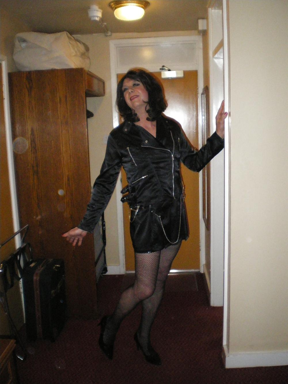 4P Happy hooker