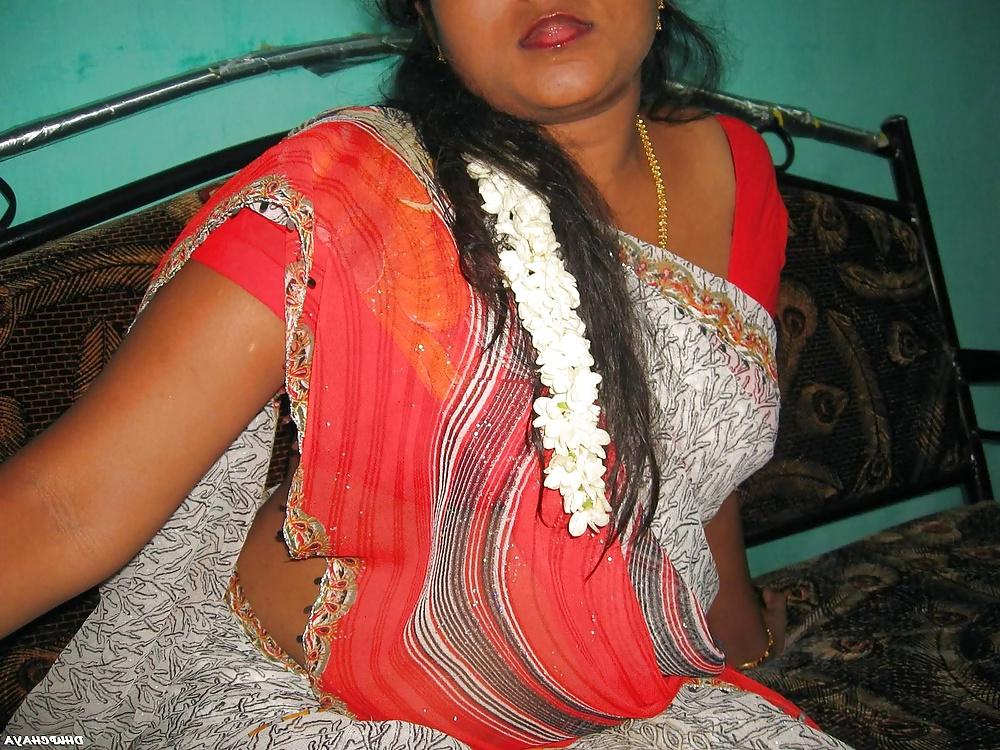 21P REAL DESI MATURE AUNTY