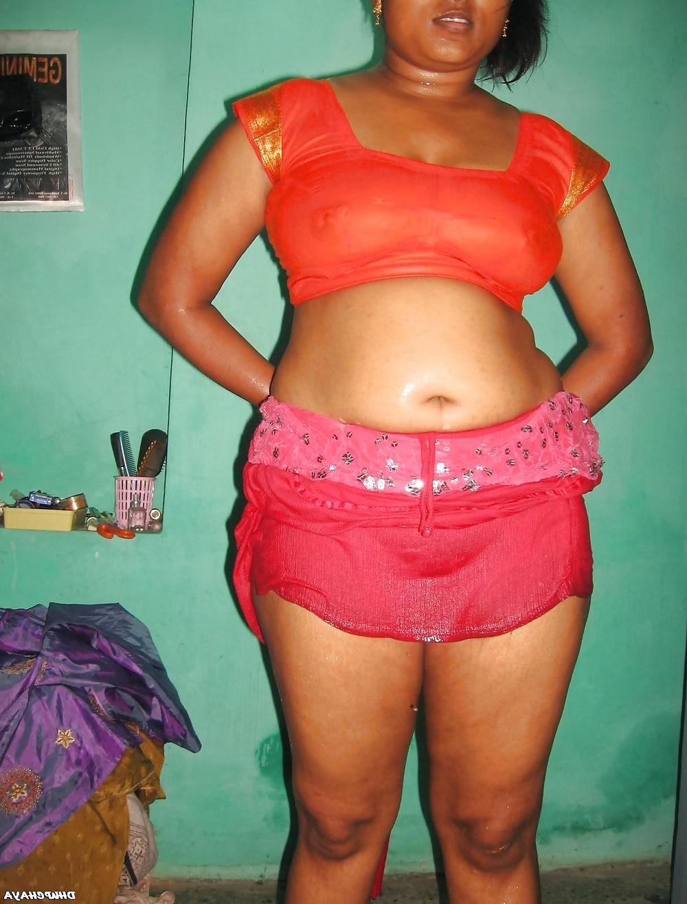 21P REAL DESI MATURE AUNTY