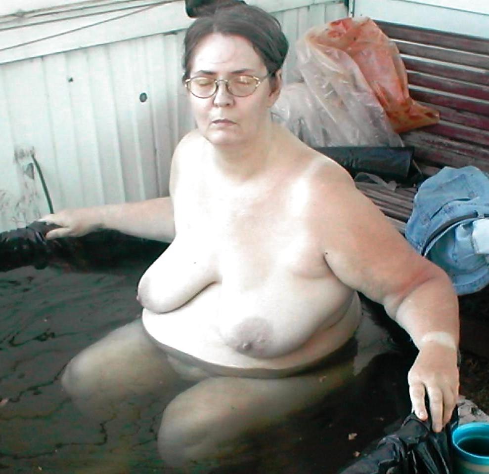 20P Saggy tits 118.