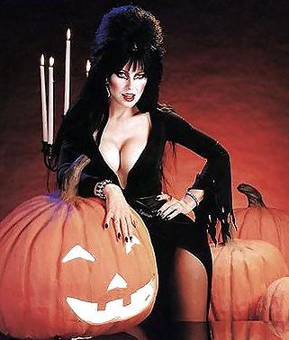 25P Halloween fun with pumpkins, jack-o-lanterns etc.