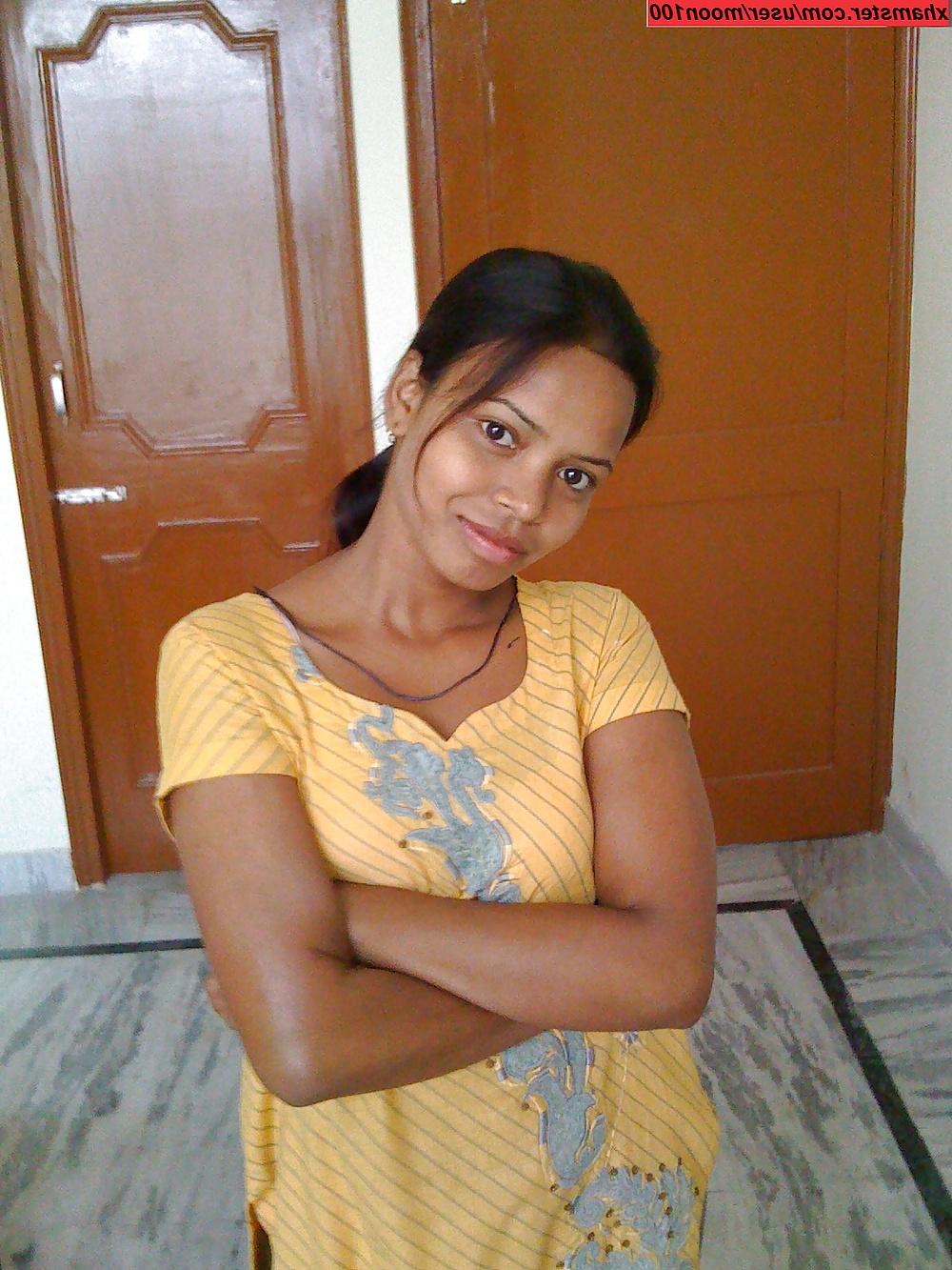 4P Desi undress