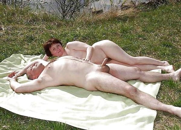 20P Nudist Hard-ons