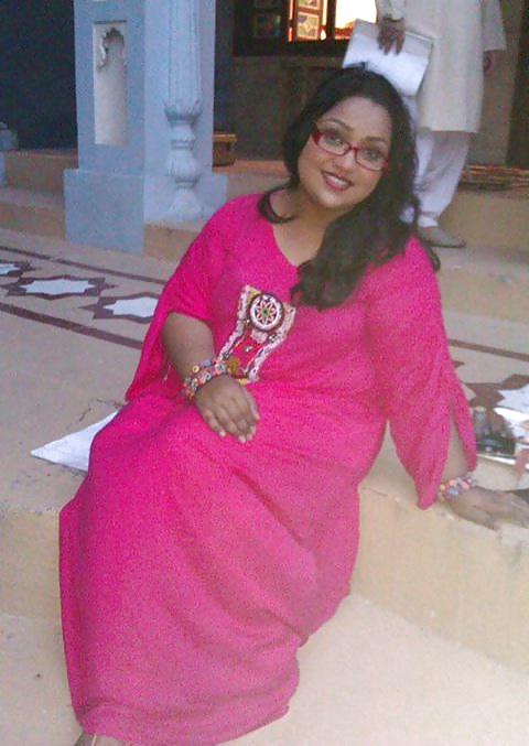 25P Desi BBW