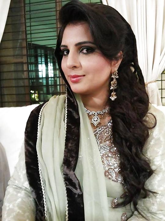 25P Desi BBW