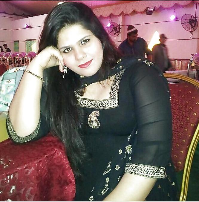 25P Desi BBW