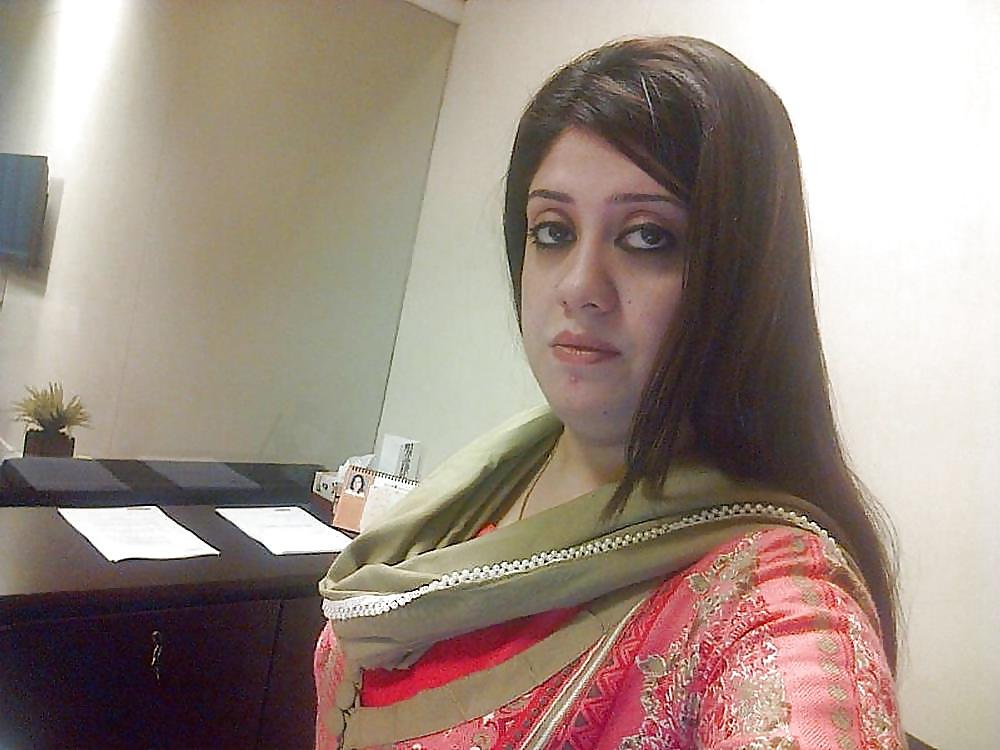 25P Desi BBW