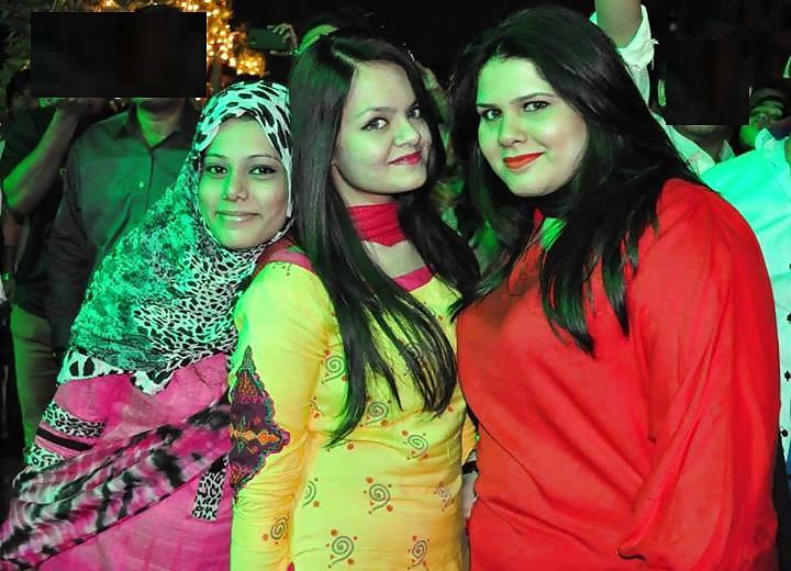 25P Desi BBW