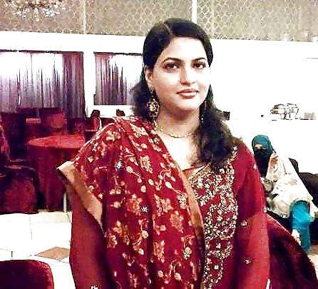 25P Desi BBW