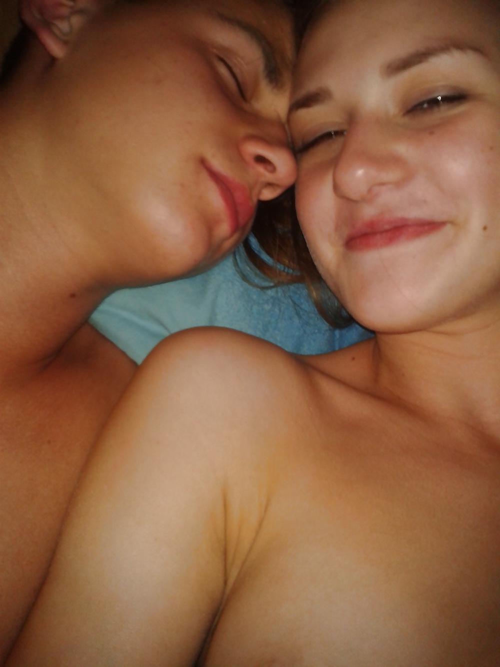 25P Young rus girl fucks with guy