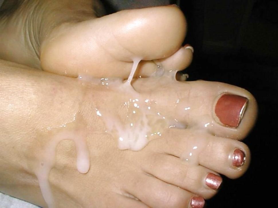 25P Foot fetish gallery 16