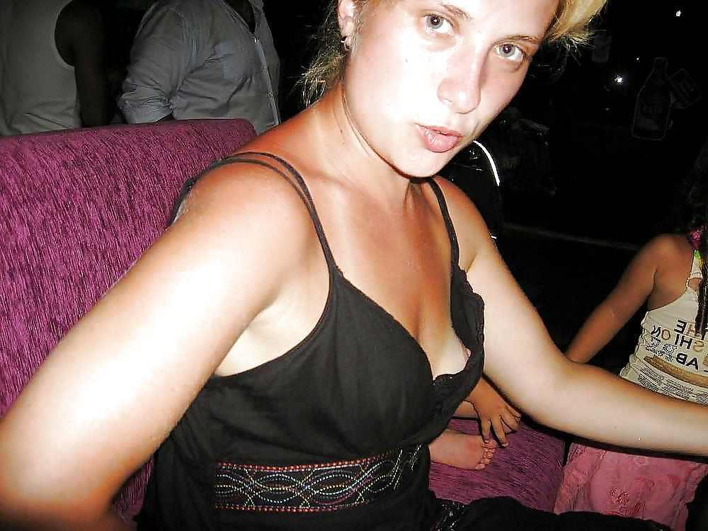 20P Downblouse & Nipple Slip 10