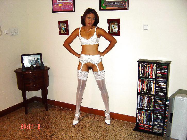 25P Jakarta Lesbians: Weekend making porn... 
