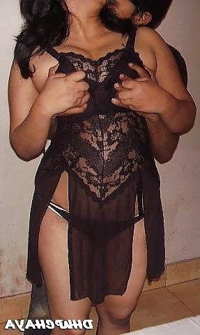 19P Desi sexy housewife exposing n sharing with stangers