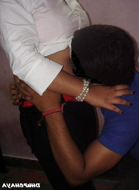 19P Desi sexy housewife exposing n sharing with stangers
