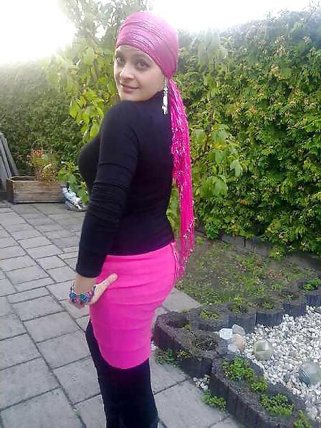 21P WE FUCKING HARD MUSLIIM GIRLS  ASS!! COMMENTS COMMENTS !!