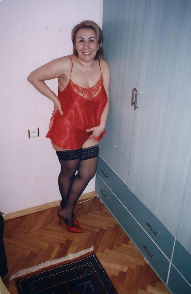 25P 012 . SEXY GRANNYs 0821
