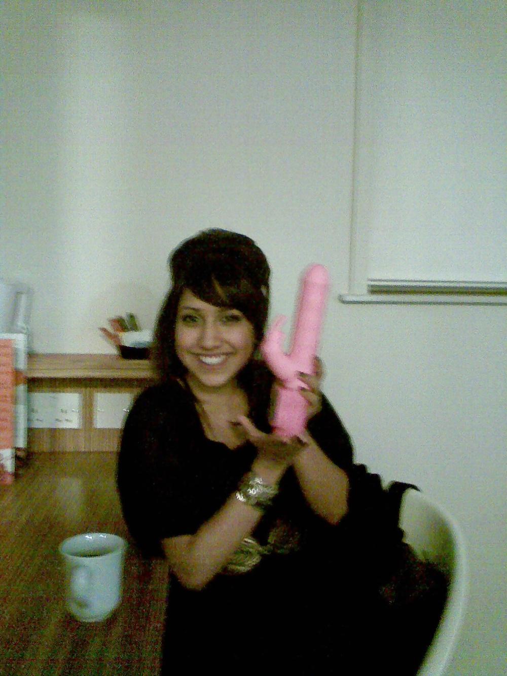 24P INDIAN WITH WITH GUY IN LONDON