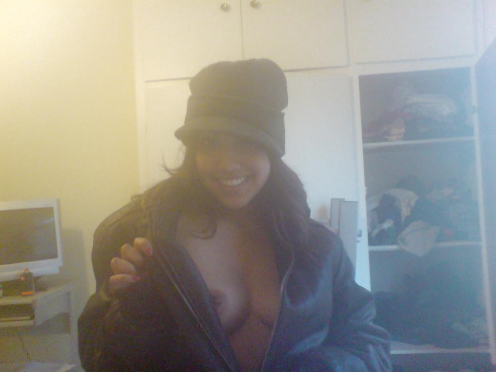 24P INDIAN WITH WITH GUY IN LONDON
