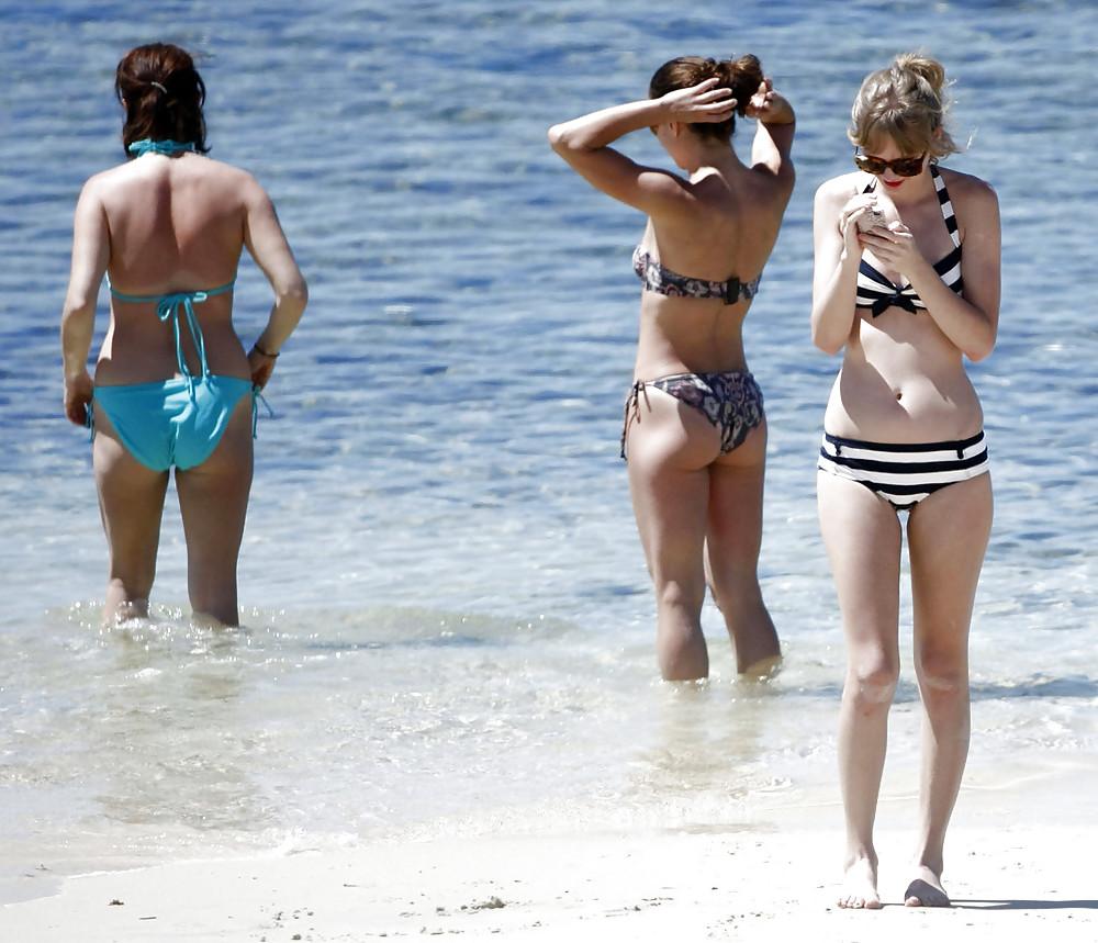 10P Taylor swift beach