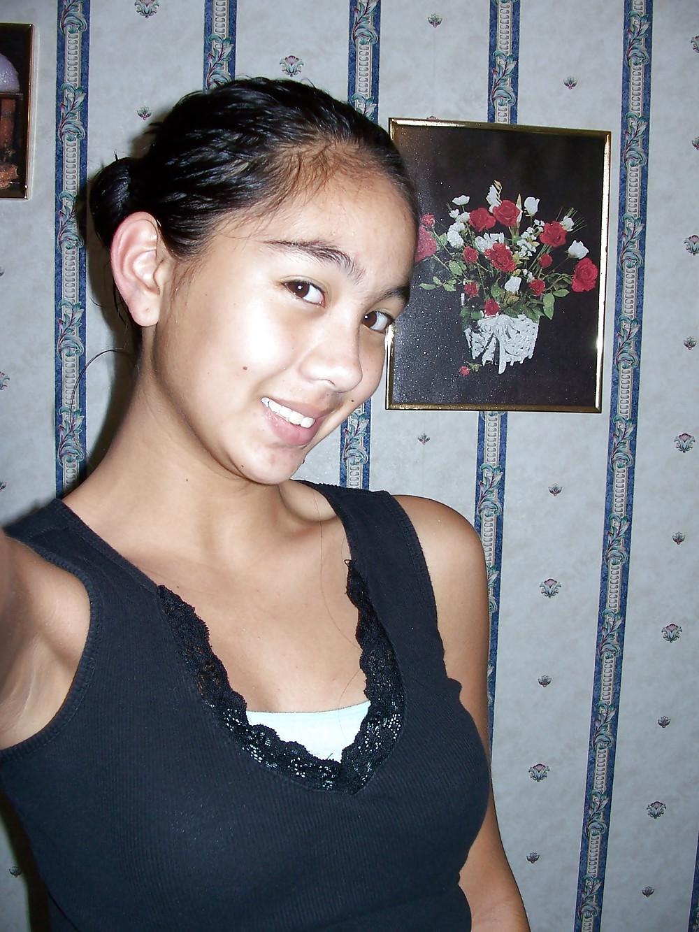 10P The Beauty of Amateur Self Pic Indian College Teen