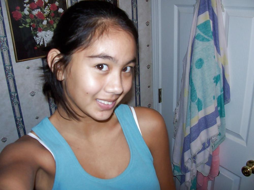 10P The Beauty of Amateur Self Pic Indian College Teen