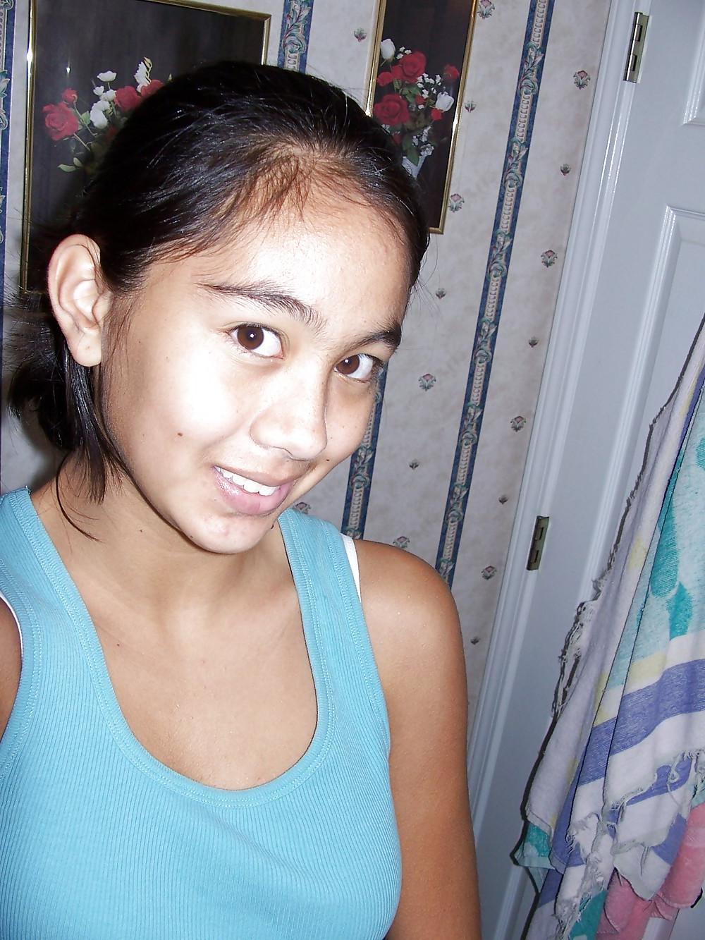 10P The Beauty of Amateur Self Pic Indian College Teen