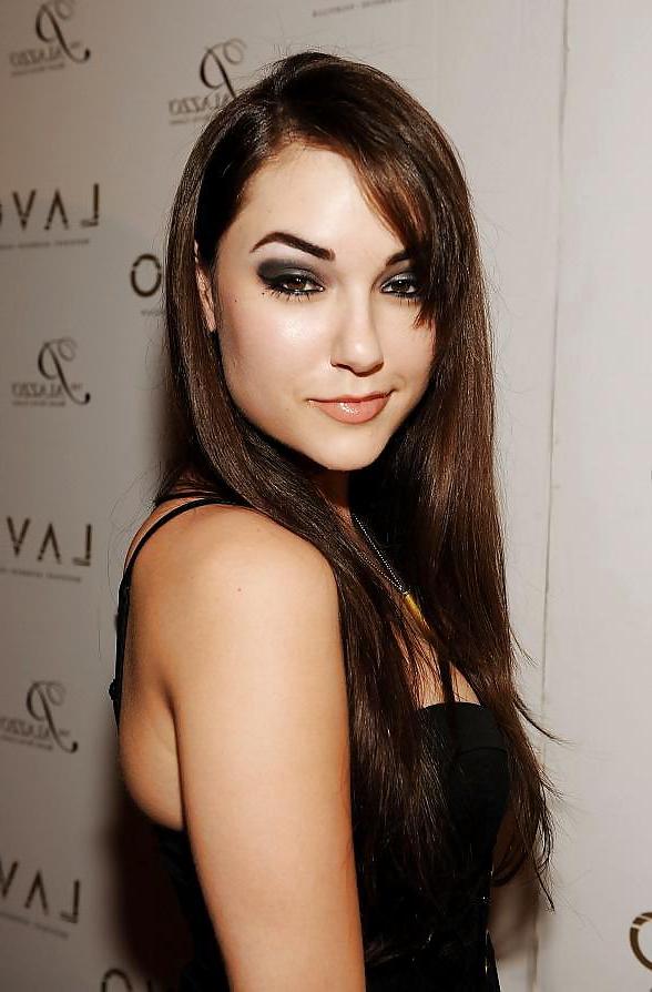 25P Fap Happy Celebs